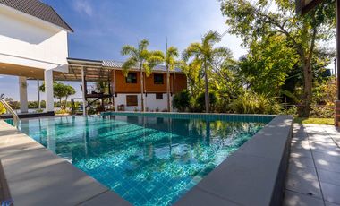 Riverside Pool Villa Farm Resort Phibun Mangsahan