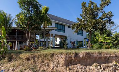 Riverside Pool Villa Farm Resort Phibun Mangsahan