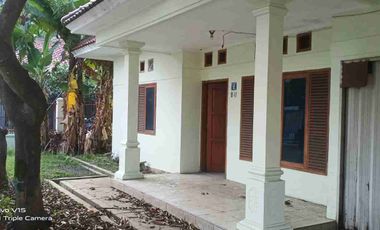 Disewakan untuk Rumah Tinggal atau kantor di arcamanik