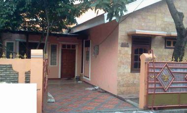Rumah besar 2 lantai