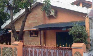 Rumah besar 2 lantai