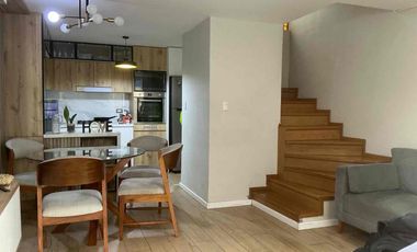 VENTA DE CASITA TIPO AMERICANA 4 PISOS EN CONSOMINIO CHORRILLOS