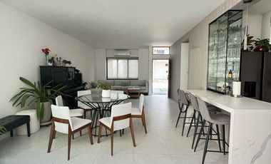Vendo moderna casa en el Derby-Surco