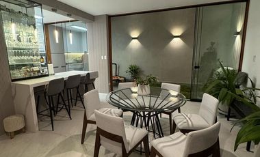 Vendo moderna casa en el Derby-Surco