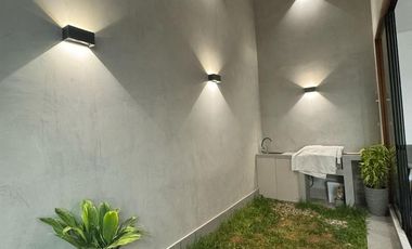 Vendo moderna casa en el Derby-Surco
