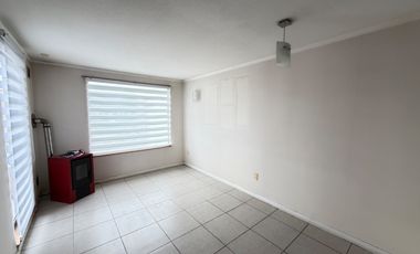 Departamento en Arriendo con Estacionamiento, Condominio Parque Sol