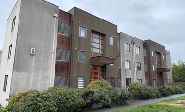 Departamento en Arriendo con Estacionamiento, Condominio Parque Sol