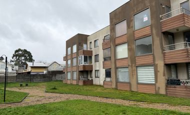 Departamento en Arriendo con Estacionamiento, Condominio Parque Sol