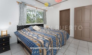 Casa Los Mangos – Propiedad con Vista al Mar y Potencial de Inversión en Zicatela