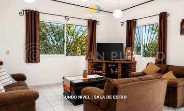 Casa Los Mangos – Propiedad con Vista al Mar y Potencial de Inversión en Zicatela