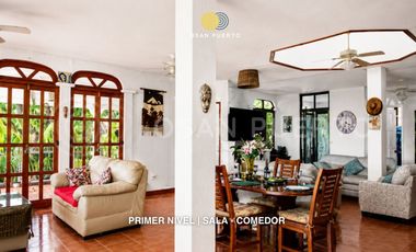 Casa Los Mangos – Propiedad con Vista al Mar y Potencial de Inversión en Zicatela
