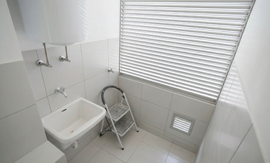 Flat en Lima Centro piso 17 con Piscina, Cochera y 3 Dorm. — A tan solo $82,000