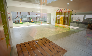Flat en Lima Centro piso 17 con Piscina, Cochera y 3 Dorm. — A tan solo $82,000