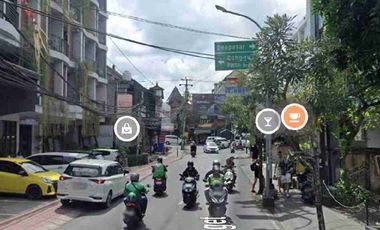 Tanah Komersial Langka Pinggir Jalan Utama Petitenget Seminyak
