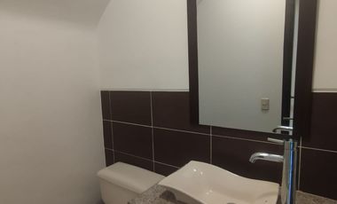 Alquilo casa en Ciudad Celeste