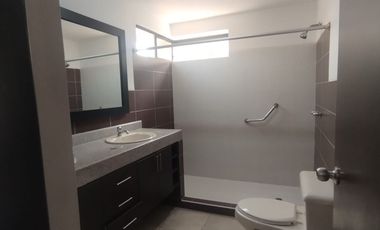 Alquilo casa en Ciudad Celeste