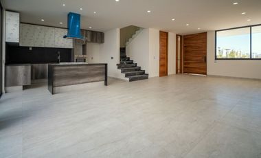 Casa de 5 recamaras Solares – Altanza Zapopan (Zona Real)