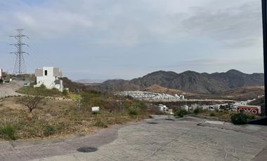 Terreno con Vista en Colinas de San Isidro