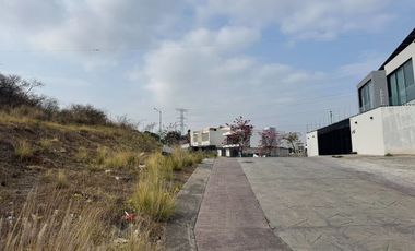 Terreno con Vista en Colinas de San Isidro