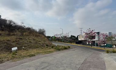 Terreno con Vista en Colinas de San Isidro