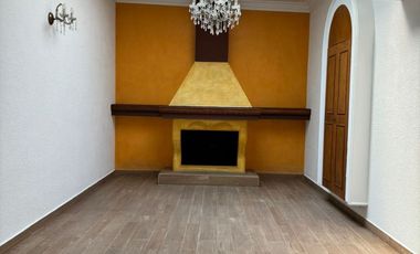 CASA EN RENTA- LOMAS DEL VALLE
