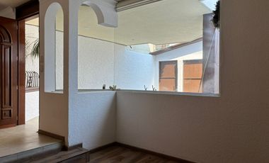 CASA EN RENTA- LOMAS DEL VALLE