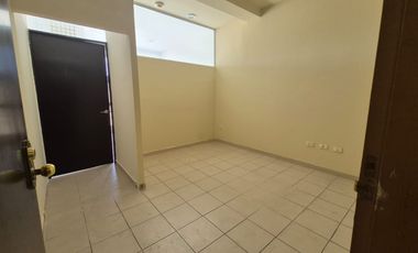 EXCELENTE CONSULTORIO/OFICINA, CORPORATIVO ANCONA, 25 MTS, $8,000.00 MAS MANT