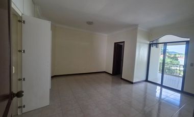 Via a la costa, Venta de linda casa 4 dormitorios con piscina