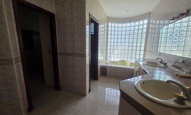 Via a la costa, Venta de linda casa 4 dormitorios con piscina