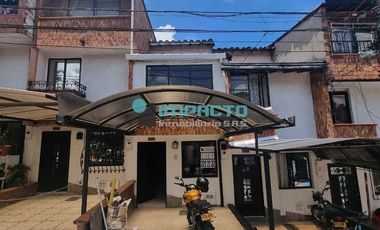Se arrienda Casa dúplex en el sector de la Sabaneta COD-526248