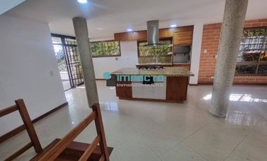 Se arrienda Casa Campestre en el sector de la Sabaneta COD-526197