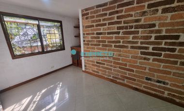 Se arrienda Casa Campestre en el sector de la Sabaneta COD-526197