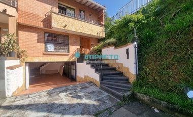 Se arrienda Casa Campestre en el sector de la Sabaneta COD-526197