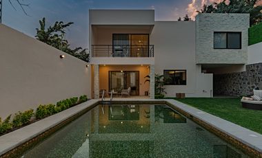 CASA NUEVA DE LUJO, AMUEBLADA POR DISEÑADOR, EN BURGOS BUGAMBILIAS, CUERNAVACA, MORELOS