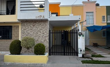 Casa en Renta en Misión de San Pedro con terraza