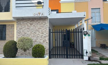 Casa en Renta en Misión de San Pedro con terraza