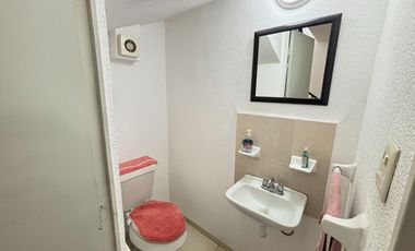 Casa en Renta en Misión de San Pedro con terraza