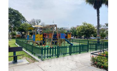 Alquiler De Moderno Departamento Frente A Parque Muy Cerca De Estacion Jorge Chavez (Santiago De Surco)