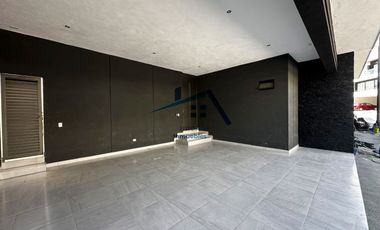 Casa en Venta en Brisas del Vergel, Carretera Nacional, Nuevo León
