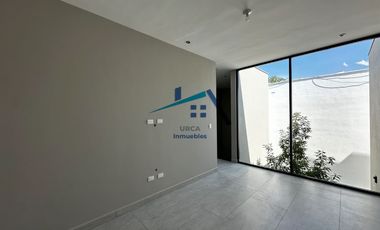 Casa en Venta en Brisas del Vergel, Carretera Nacional, Nuevo León