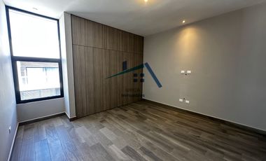 Casa en Venta en Brisas del Vergel, Carretera Nacional, Nuevo León