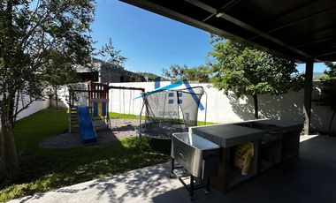 Casa en Venta en Brisas del Vergel, Carretera Nacional, Nuevo León