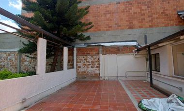 VENTA DE CASA LOTE EN SAN JOAQUÍN IDEAL PARA CONSTRUIR – CERCA A LA 70