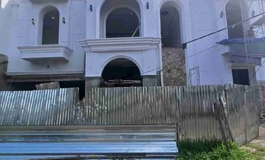 Dijual Rumah Mewah Baru Tahap Finishing di Pasar Minggu Jakarta Selatan