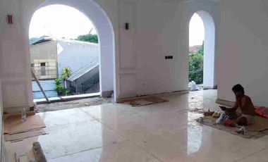 Dijual Rumah Mewah Baru Tahap Finishing di Pasar Minggu Jakarta Selatan