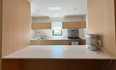 Departamento en Venta en Arcos Vallarta | Terraza Amplia | 2 recámaras