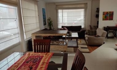 CASA EN CONJUNTO CERRADO DE DOS NIVELES