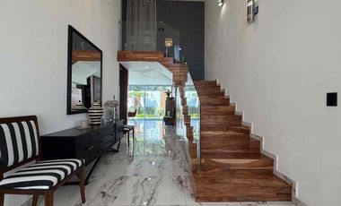 Casa de lujo en La Gran Reserva - Jardín privado, asador y acabados premium
