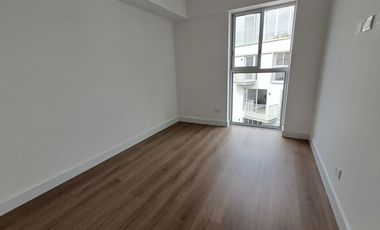 Venta de Departamento de Estreno de Tres dormitorios en  Chacarilla del Estanque, Surco