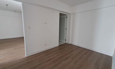 Venta de Departamento de Estreno de Tres dormitorios en  Chacarilla del Estanque, Surco